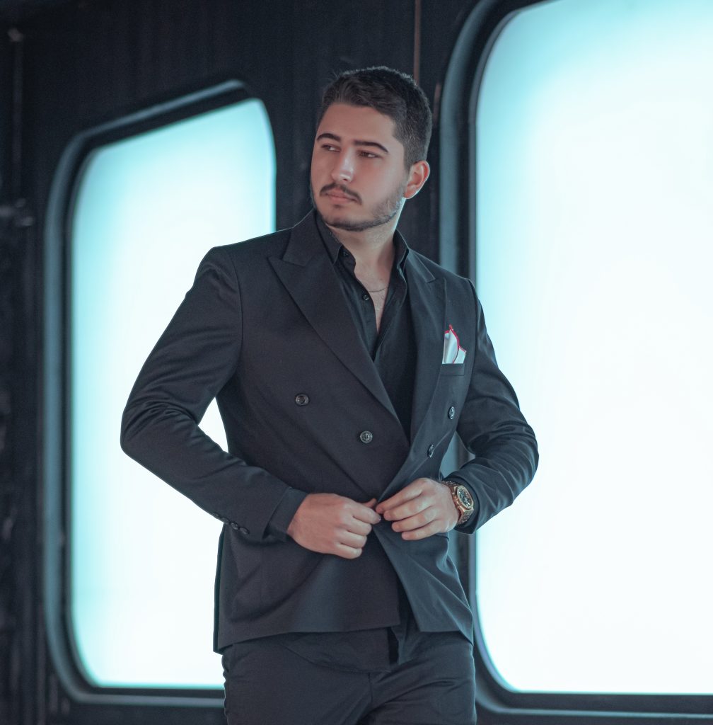 Safaee official gallery photo captured by Otiner Studio
